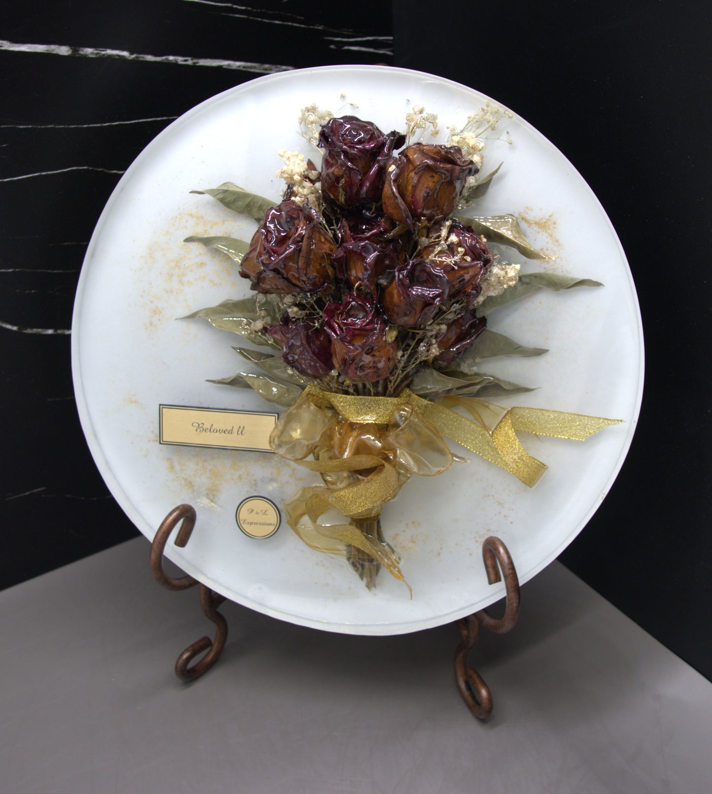 Decor Look - A Mothers Love is Peace real roses